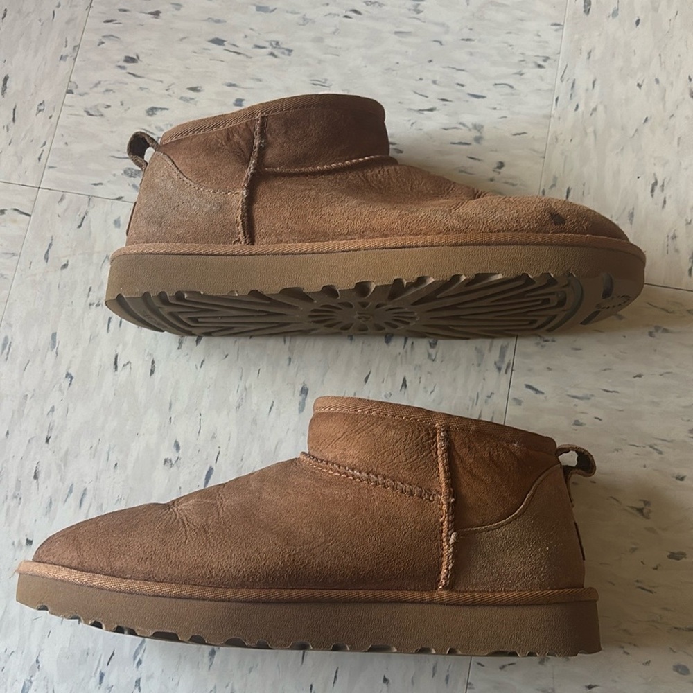 Brown Uggs. Good condition